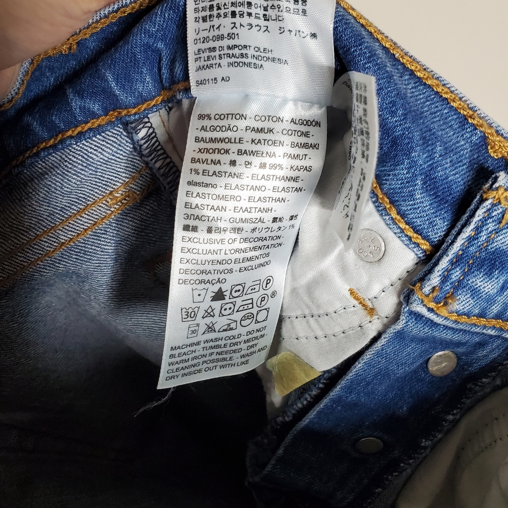 Levi's x Free People Blue Plaid Print High Rise Button Fly Wedgie Straight Jeans - Picture 13 of 13